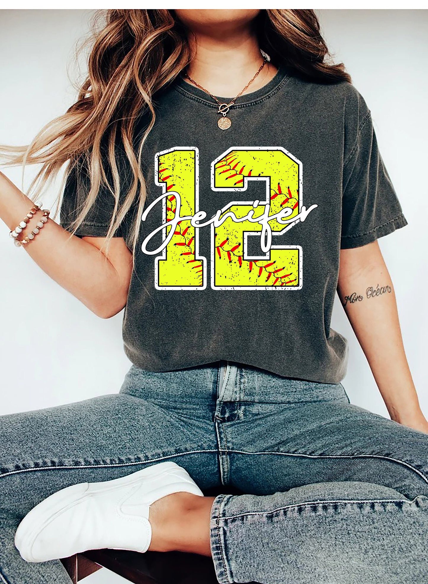 Softball Mom T-Shirt, Softball T-Shirt, Custom Softball Team skjorter, Favorit sæson softball, Softball skjorter, Bar League Softball skjorte