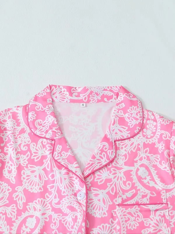 Women's All Over Paisley Print Short Sleeve Pajama Two-piece Set, Elegant Casual Comfy Button Front Chest Pocket Design Lapel Neck Top & Elastic Waist Shorts Pajama Set, Ladies Sleepwear for All Seasons, Loungewear, Womenswear