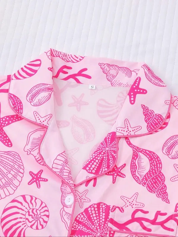 Women's All Over Shell Print Short Sleeve Pajama Two-piece Set, Elegant Casual Comfy Button Front Lapel Neck Top & Shorts Set, Ladies Sleepwear for All Seasons1