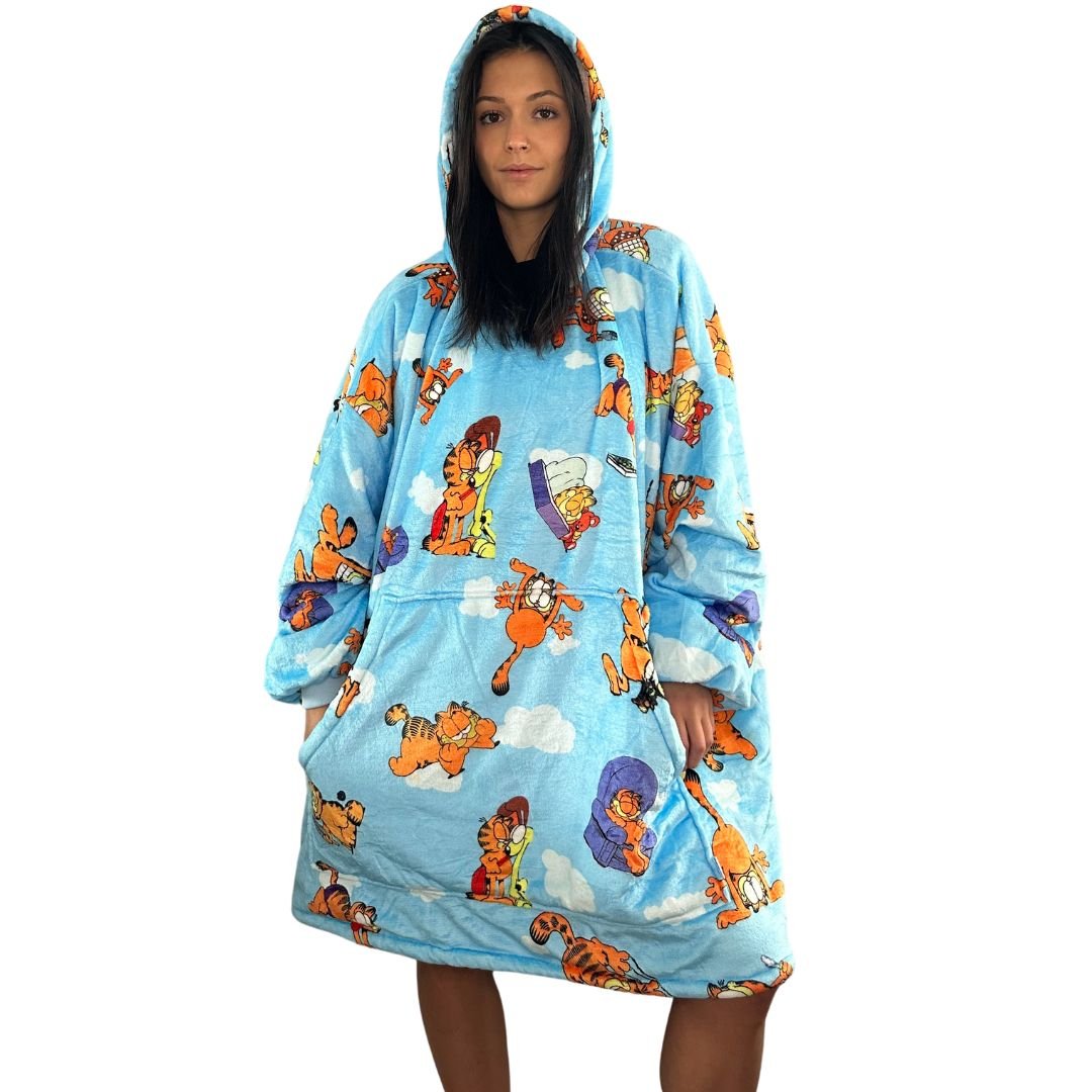Garfield Oversized wearable Blanket Hoodie – Cozy Sherpa Hoodie with Classic Comic Print unisex snuggle for adults and kids