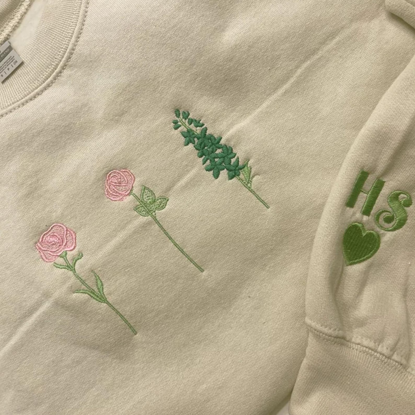 Custom Embroidered Birth Month Birth Flower Sweatshirt, Embroidered Birth Flower Crewneck, Birth Month Flower Hoodie, Custom Gift for Mama