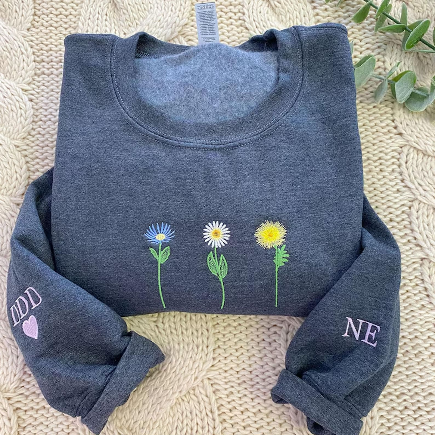 Custom Embroidered Birth Month Birth Flower Sweatshirt, Embroidered Birth Flower Crewneck, Birth Month Flower Hoodie, Custom Gift for Mama