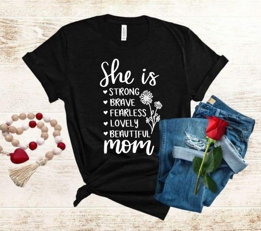She is Mom Shirt, Blessed Mom Shirt, Mom Life Shirt, Moederdag Shirt, Mom Shirt, cadeau voor moeder, cut-bestand Cricut, silhouet