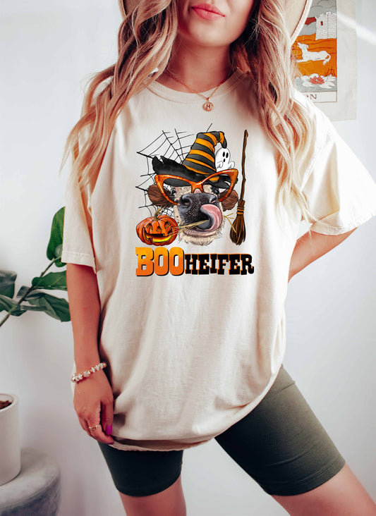 Boo Ghost Cow Halloween Sweatshirt, Moo I Mean Boo Sweatshirt, Funny Cow Sweatshirt, Funny Halloween Gifts, Halloween Shirt, Halloween sweat