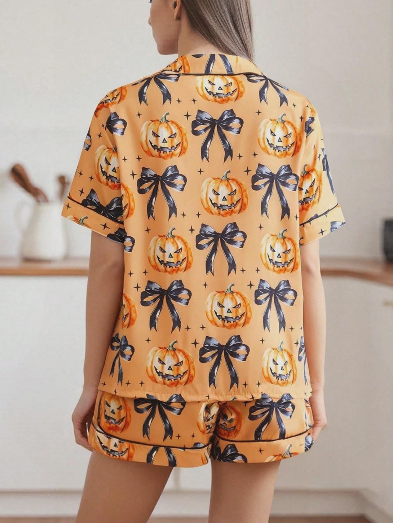 Women Halloween Pajamas Set Cute Pumpkin Ghost Print Color Orange Pajamas Set