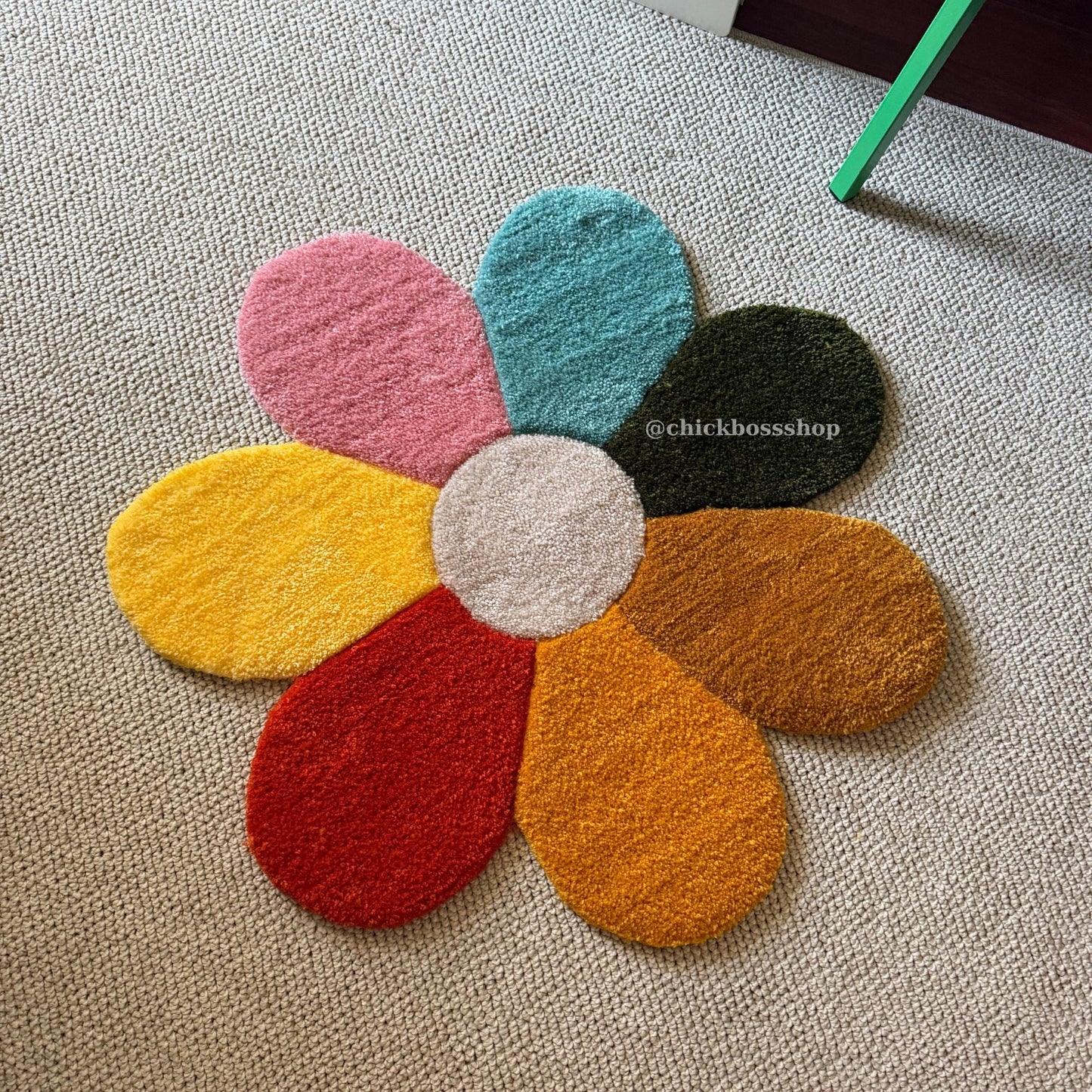 Black White Flower Tufted Rug - Boho Home Decor Tufting - Retro Style Aesthetic Handmade Tufted Rugs