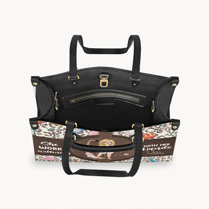 She Works Willingly With Her Hands - Personalized Nurse Leather Handbag