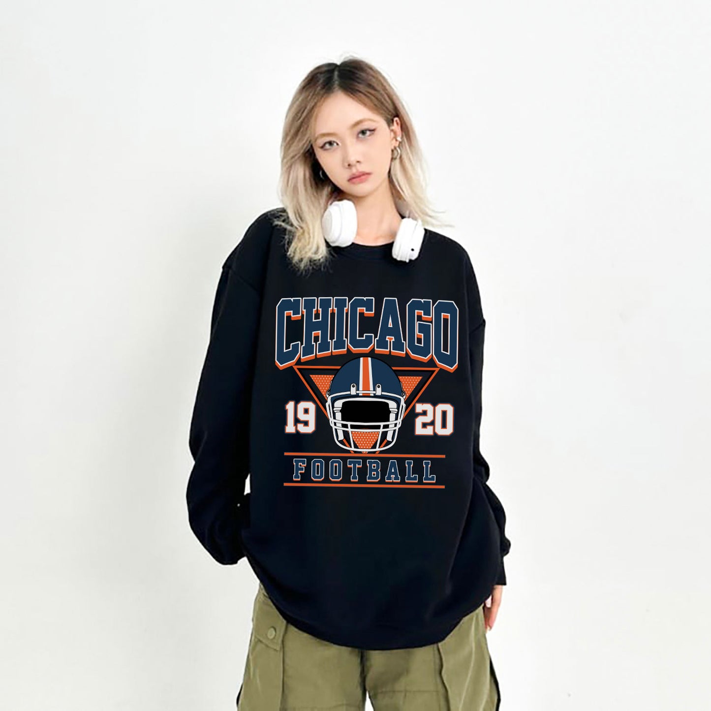 Chicago 1920 Football Sweatshirt, Chicago 1920 Shirt Retro Style 90s Vintage Unisex Crewneck, Graphic Tee Gift For Football Fan Sport.