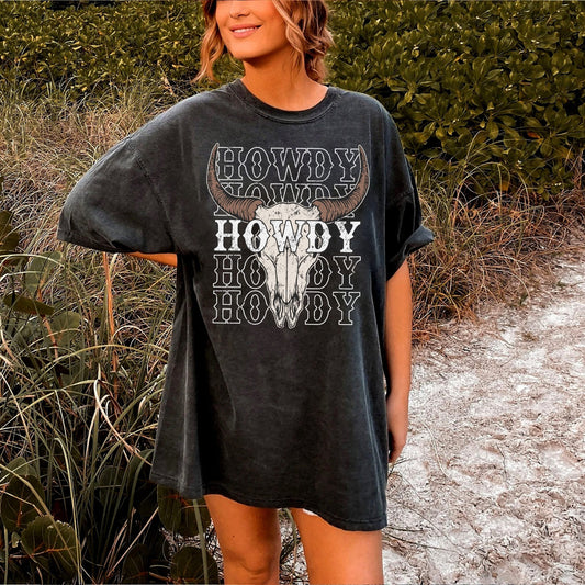 Comfort Colors Howdy T-Shirt Western Graphic Print Tee Oversized Country Concert shirt Dress Vintage Cowboy Bull Skull Nashville Rodeo gift