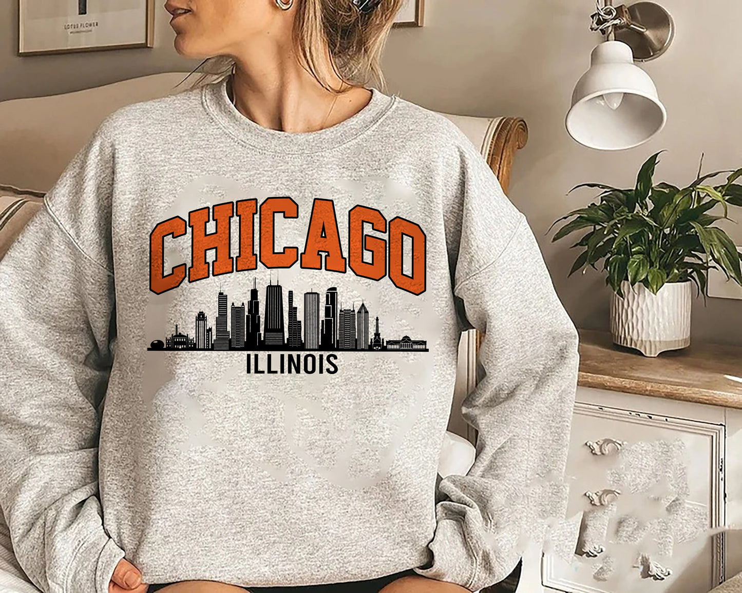 Chicago Illinois Sweatshirt, Chicago Vintage Style College Sweatshirt, Chicago Sweatshirt, Distressed Chicago Sweatshirt, Chicago Student