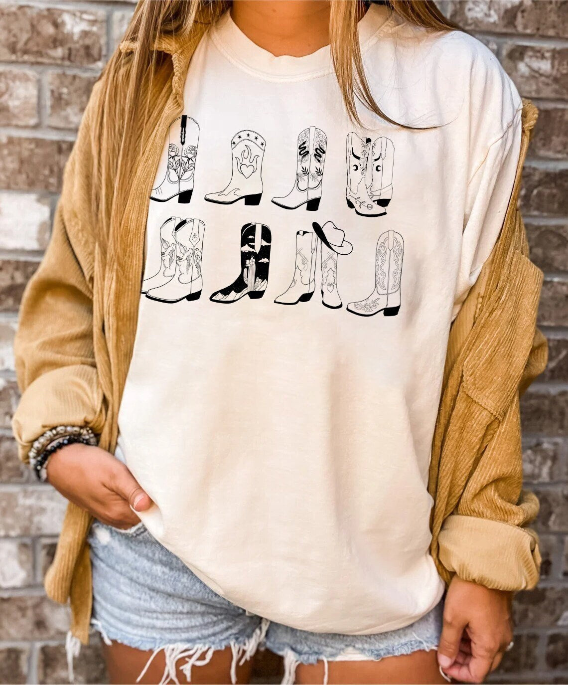 Cute Country Shirts, Western Graphic Tee for Women, Cowgirl Boots Shirt, Western, Cowgirl Shirt, cowboy Graphic Tee, Country Concert shirt