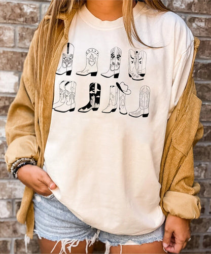 Cute Country Shirts, Western Graphic Tee for Women, Cowgirl Boots Shirt, Western, Cowgirl Shirt, cowboy Graphic Tee, Country Concert shirt