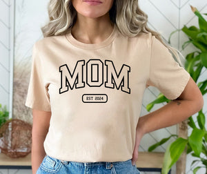 Personalized Mom Est Sweatshirt, Custom Mom Crewneck, Gift for Mom, Mom est 2024, Pregnancy Announcement, New Mom Gift, Mother's Day Shirt