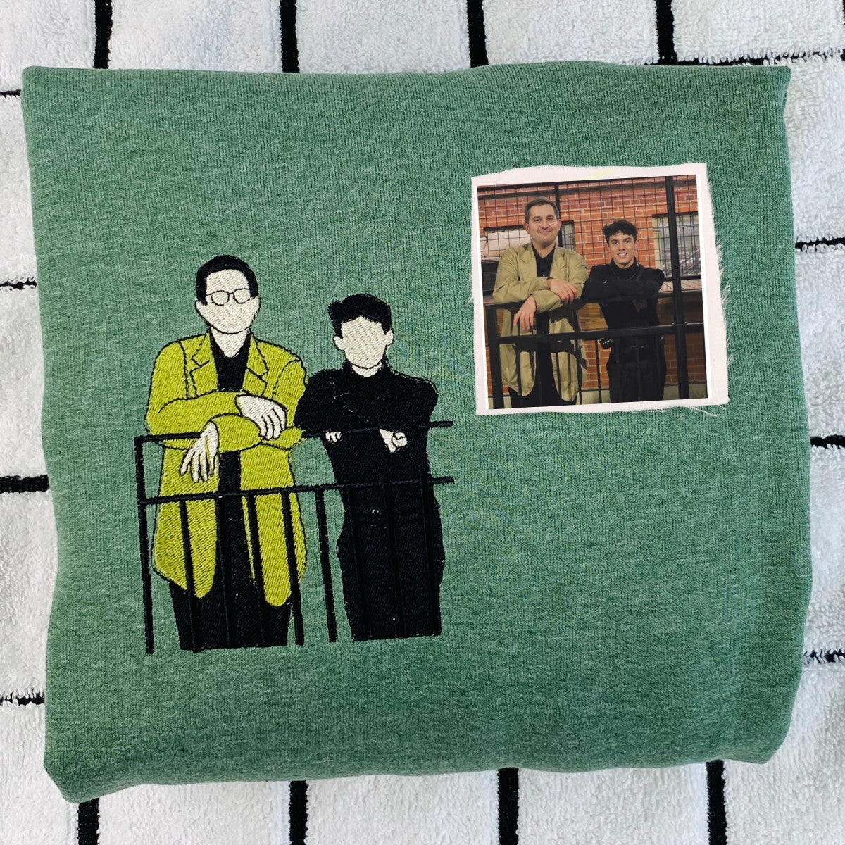 Personalized Best Friend Sweatshirt, Custom Embroidered Portrait Photo Sweatshirt, Hoodie
