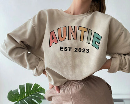 Retro Auntie Est Sweatshirt, Gift For Sister, New Aunt To Be Shirt, Pregnancy Announcement, Best Favorite Aunt, mothers day shirt