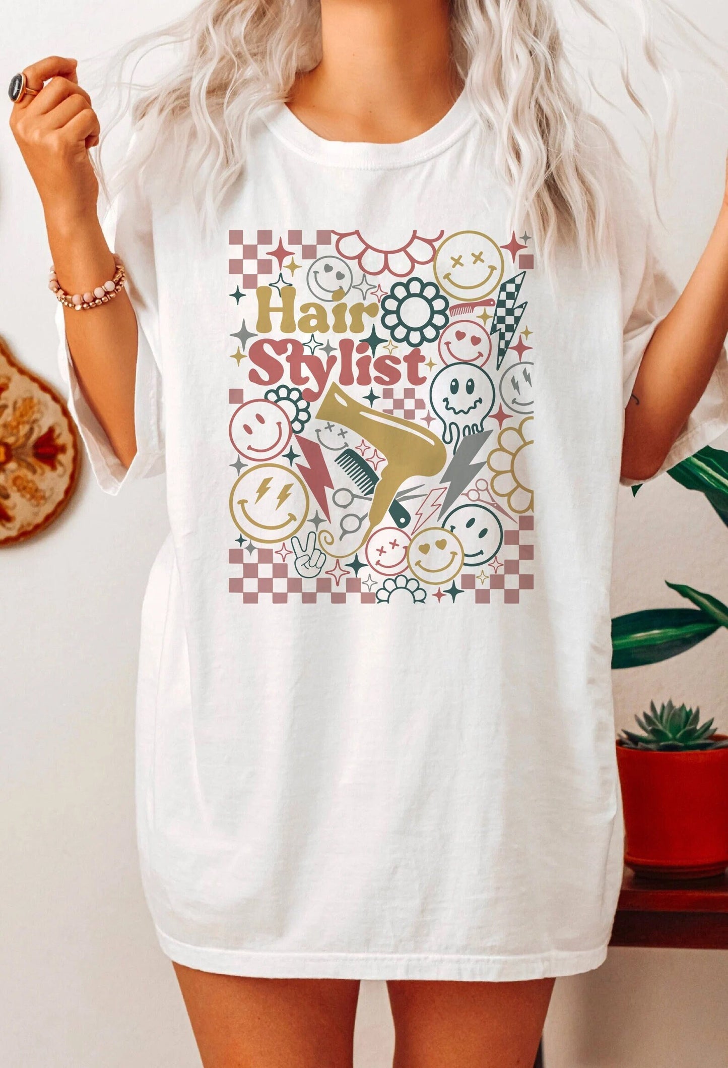 Retro Hairstylist Shirt, Hair Stylist Crewneck, Cosmetologist Sweatshirt, Hairstylist Sweatshirt, Hairdresser Shirt, Hairdresser Gift shirt
