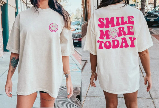Retro Mama Shirt, Smiley Face Mama Shirt, Mother's Day Shirt For Mom, Mom Tshirt, Mama Tshirt, Pregnancy Announcement Shirt, funny mama gift