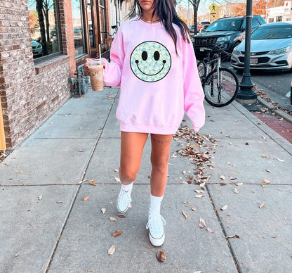 Smiling Face Sweatshirt  Happy Face Be Happy Shirt  Retro Smiley Face  Vintage Style Sweatshirt Happy Shirt  Vintage Style Sweatshirt