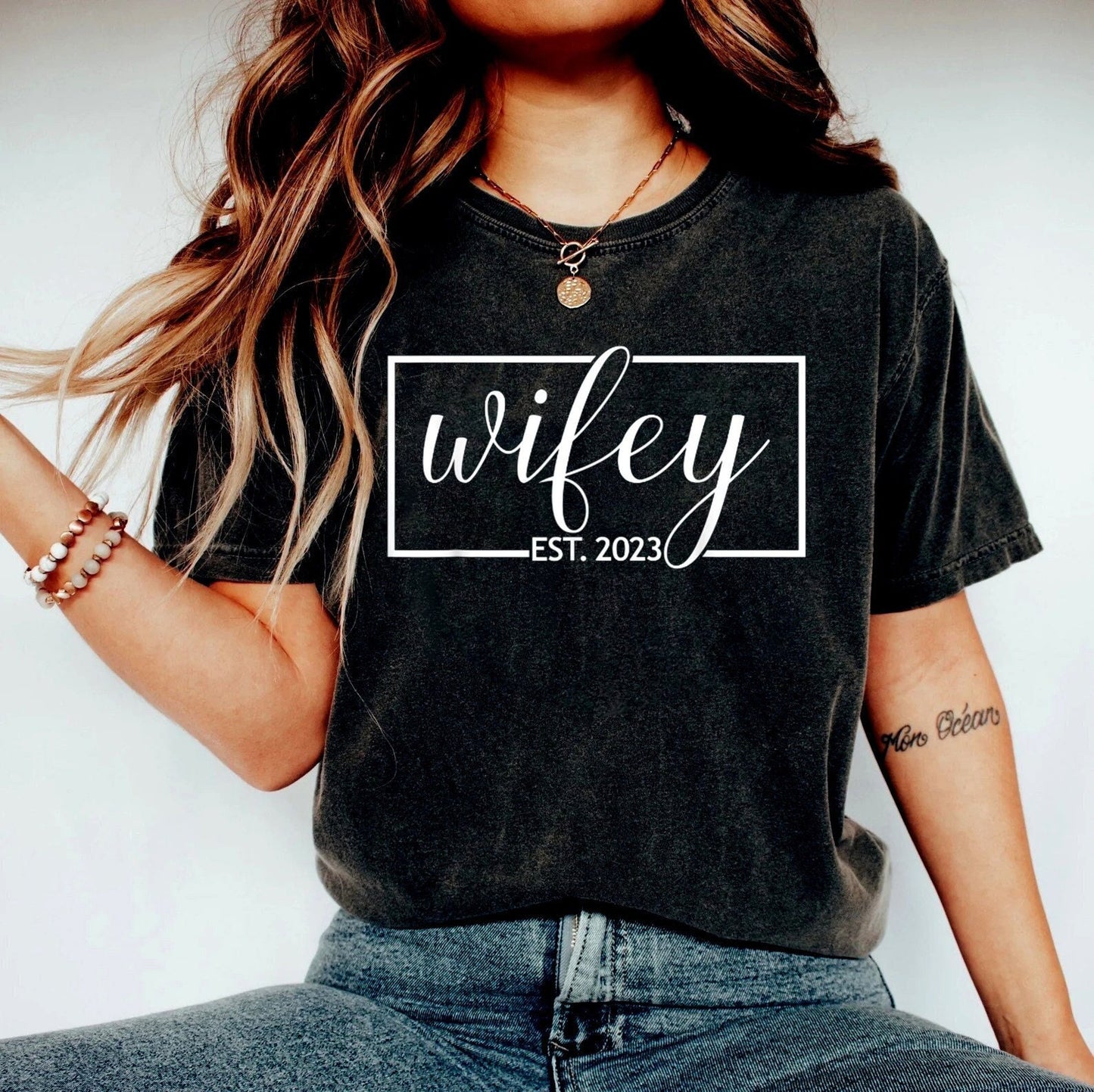 Wifey est 2022, 2023, Hubby est 2022, 2023, Bridal Shower Gift, Engagement Gift, Gift for Bride, Gift for Fiance, Wedding Gift shirt