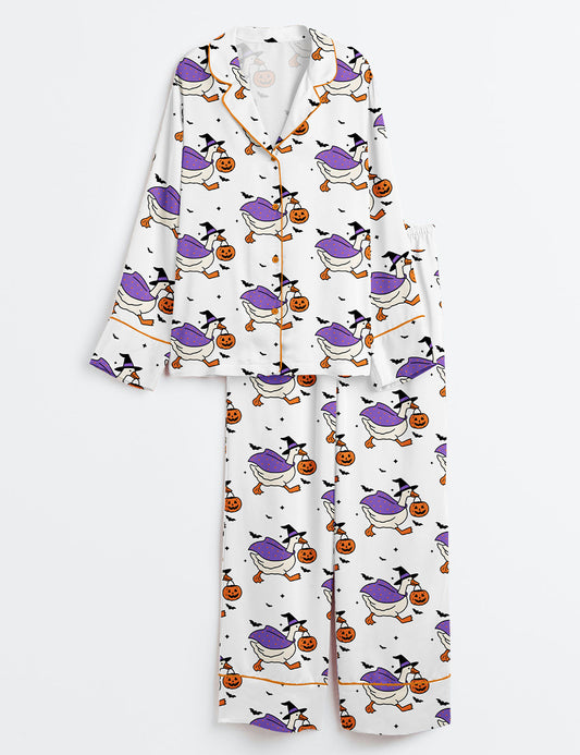 Women’s Spooky Goose On The Loose Halloween Witchy Fall Funny Goose Long Sleeve Satin Pajama Set