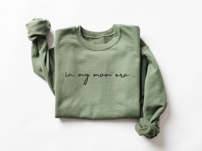 In My Mom Era Embroidery Sweatshirts, Mom Embroidered sweatshirt, Custom Sweatshirt Mom with Kid Names on Sleeve, Mama Embroidery Hoodie,
