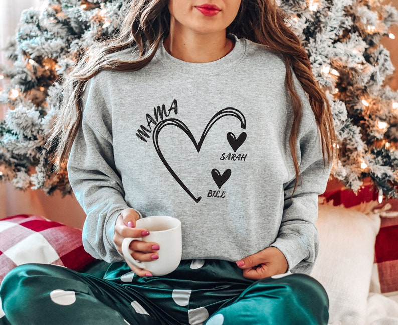 Sweatshirt mama hart, custom mama trui, cadeau mama to be, oma cadeaus, oppas trui, moederdagcadeau, verjaardagscadeau mama, top mama