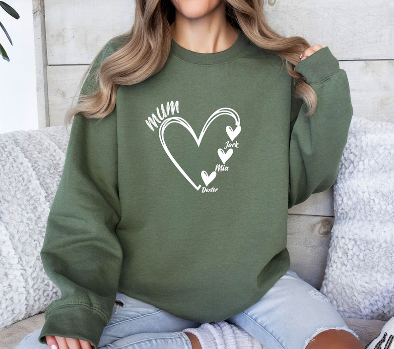 Sweatshirt mama hart, custom mama trui, cadeau mama to be, oma cadeaus, oppas trui, moederdagcadeau, verjaardagscadeau mama, top mama