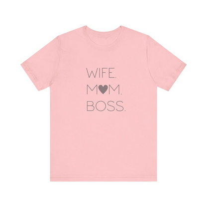 Vrouw moeder baas T-shirt cadeau voor moeder, Moederdag shirt cadeau voor moeders, zwangerschap aankondiging, nieuwe moeder tshirt minimalistisch hart