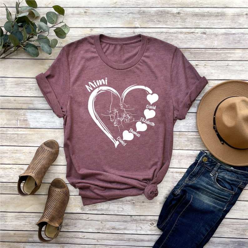Aangepaste Mama hart met kinderen naam shirt