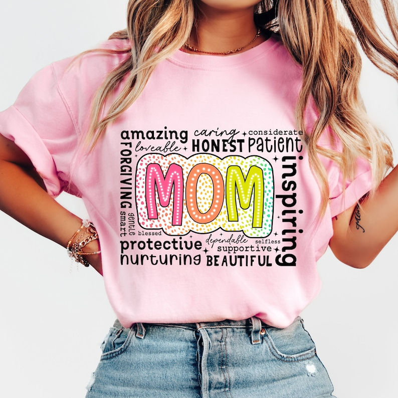 Ze is moeder shirt, retro-moeder shirt, gezegende moeder shirt, moeder shirt, moederleven shirt, Moederdag shirt, cadeau voor moeder, retro mamacitaten