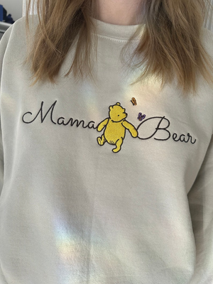 Aangepast geborduurd Moederdagsweater met namen, Winnie de Pooh Moederdagcadeau, aangepast Mama Bear-sweater, cadeau voor Moederdag