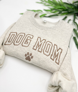 EMBROIDERED Dog Mom with paw Sweatshirt, Dog Mama Crewneck, Aesthetic Style Sweater, Dog Parent hoodie, Dog Lover Gift, Dog Gift for Women