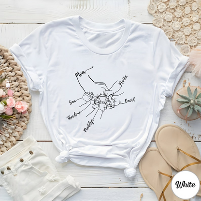 Aangepast moedershirt van kinderen, gepersonaliseerd moeder- en kinderhandshirt, familie met kindernamen, Moederdagcadeau van kinderen, moeder kinderhanden T-shirt