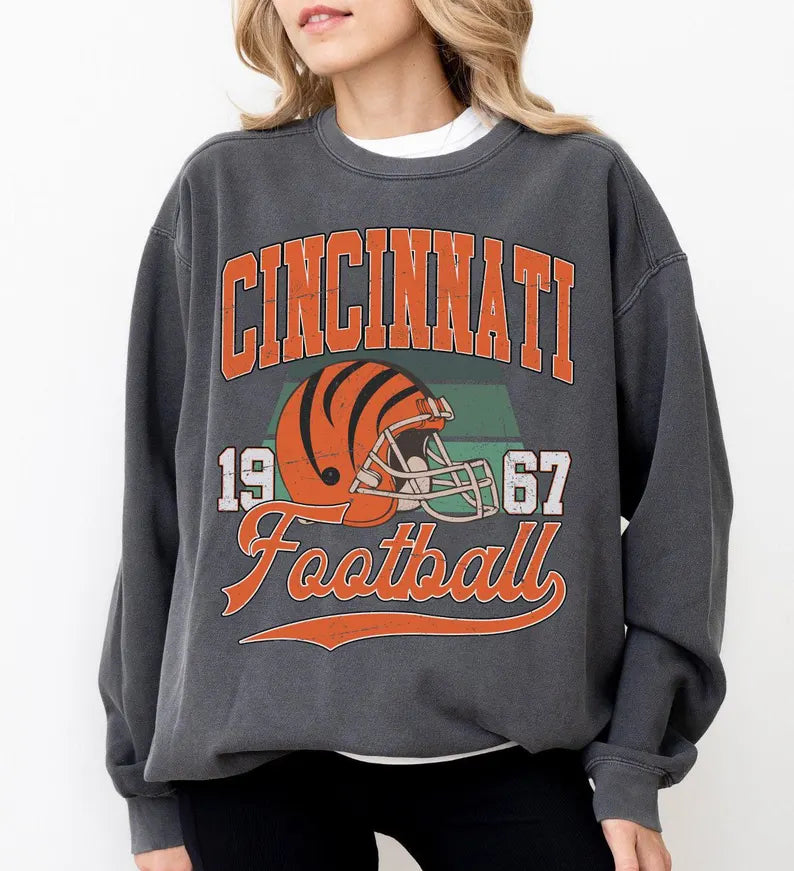 Cincinnati Retro 90s Style Football Sweatshirt, Cincinnati Football Shirt, Sunday Football Shirt, Cincinnati Crewneck Sweatshirt, Game Day
