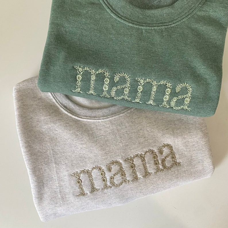 Personalized Mama Grandma Embroidered Sleeve Sweatshirt Neutral Mama Mimi Gigi Crewneck Custom Name Shirt Mama Pullover Sweater Gift for Mom