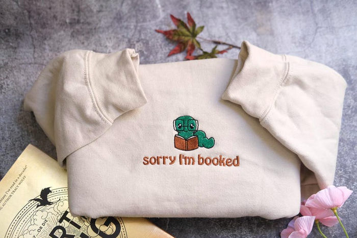 Sorry i'm booked Bookworm Embroidered Sweatshirt | Bookish Oversized Jumper | Cosy Reading Sweater | Gift for Book Lover | Gift for Readers