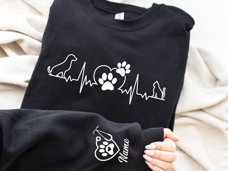 Custom Vet Tech Sweatshirt, Personalized Vet Gifts, Animal Doctor Gift, Gift For Veterinarian, Vet Tech Sweater, Veterinarian Hoodie Sweater