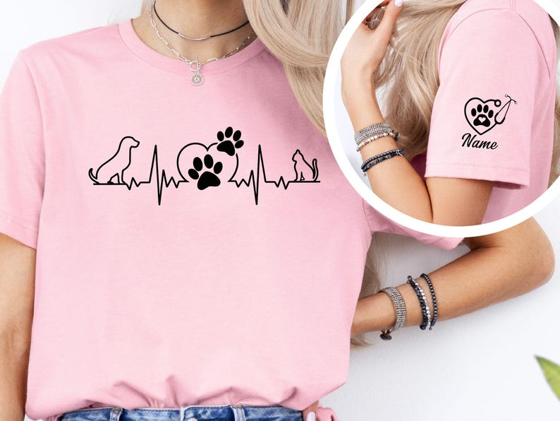 Custom Vet Tech Sweatshirt, Personalized Vet Gifts, Animal Doctor Gift, Gift For Veterinarian, Vet Tech Sweater, Veterinarian Hoodie Sweater