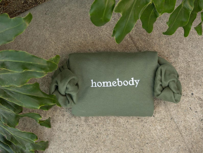 Embroidered homebody sweatshirt, Homebody Shirt, Cozy Sweatshirt, Graphic Sweatshirt, Slouchy Sweatshirt, Cute Sweatshirt, Trendy Sweatshirt