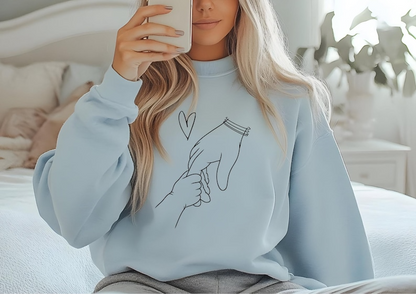 Mama en Kind T-shirt, Moederdag Cadeau, Trui met Hand en Hart Design, Hoodie of Sweatshirt voor Mama, Perfect Geschenk voor Moeders
