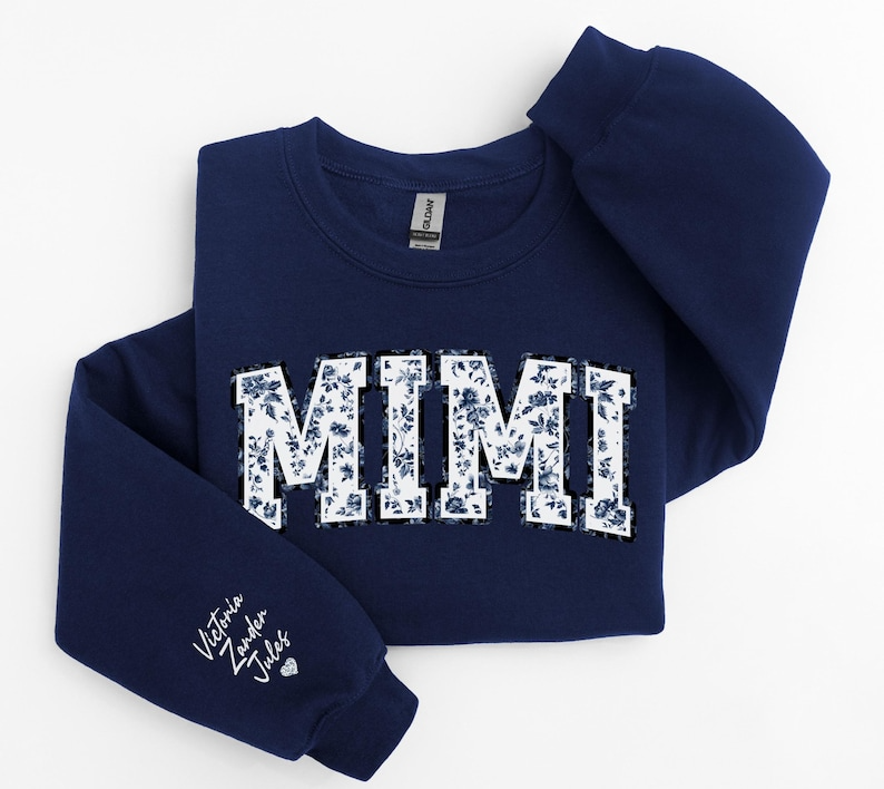 Personalized Floral Mimi Sweatshirt Grandma Crewneck, Gift for Mimi, Blue Toile sweater, Mother's Day Gift, New Mom Gift, Gift for Mother