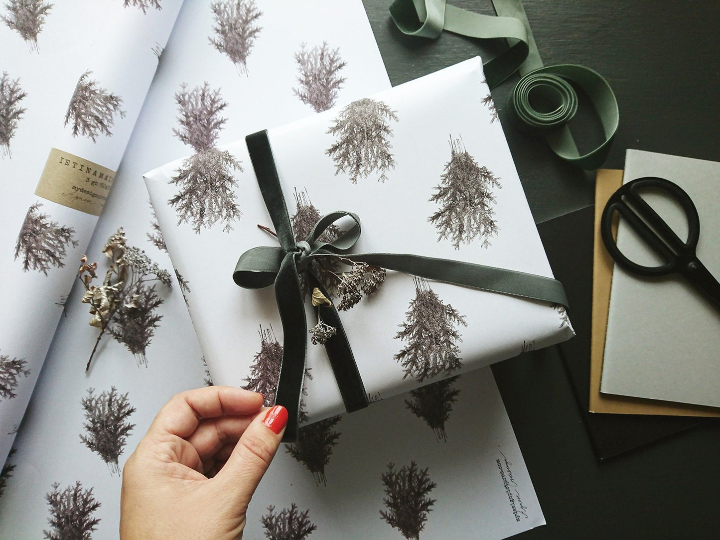 Christmas Wrapping paper, Christmas Gift Wrap, Rustic Christmas Wrap, Black&White Christmas Gift Warp, Xmas Wrapping paper, graphical wrap