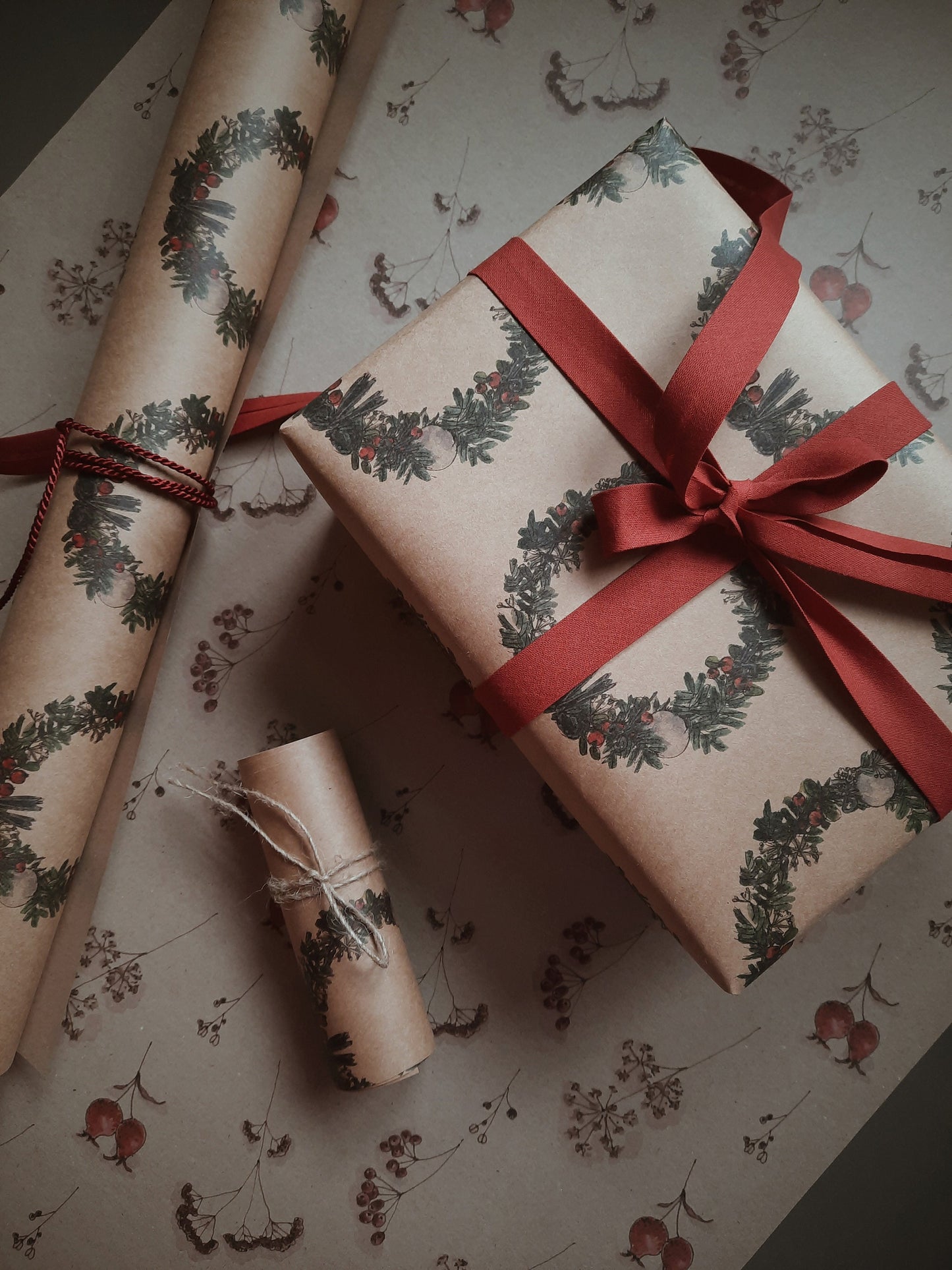 Christmas Wreath Wrapping paper, Christmas Gift Wrap, Rustic Christmas Wrap, Watercolour Christmas Gift Warp, Xmas Wrapping paper, gift