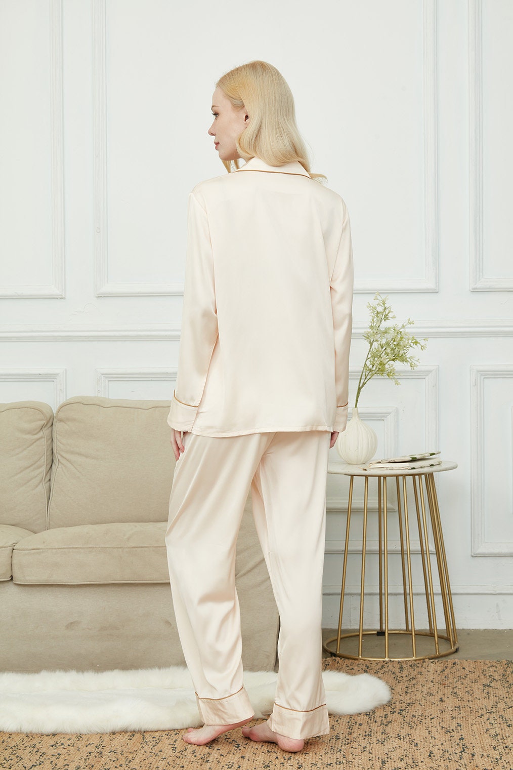 Satin Pajama Set For WomenEmbroidery Bride And Bridesmaids Pajama Luxurious Champagne  Double-breaste Sleeve Pajama Set Soft Silky Polyester