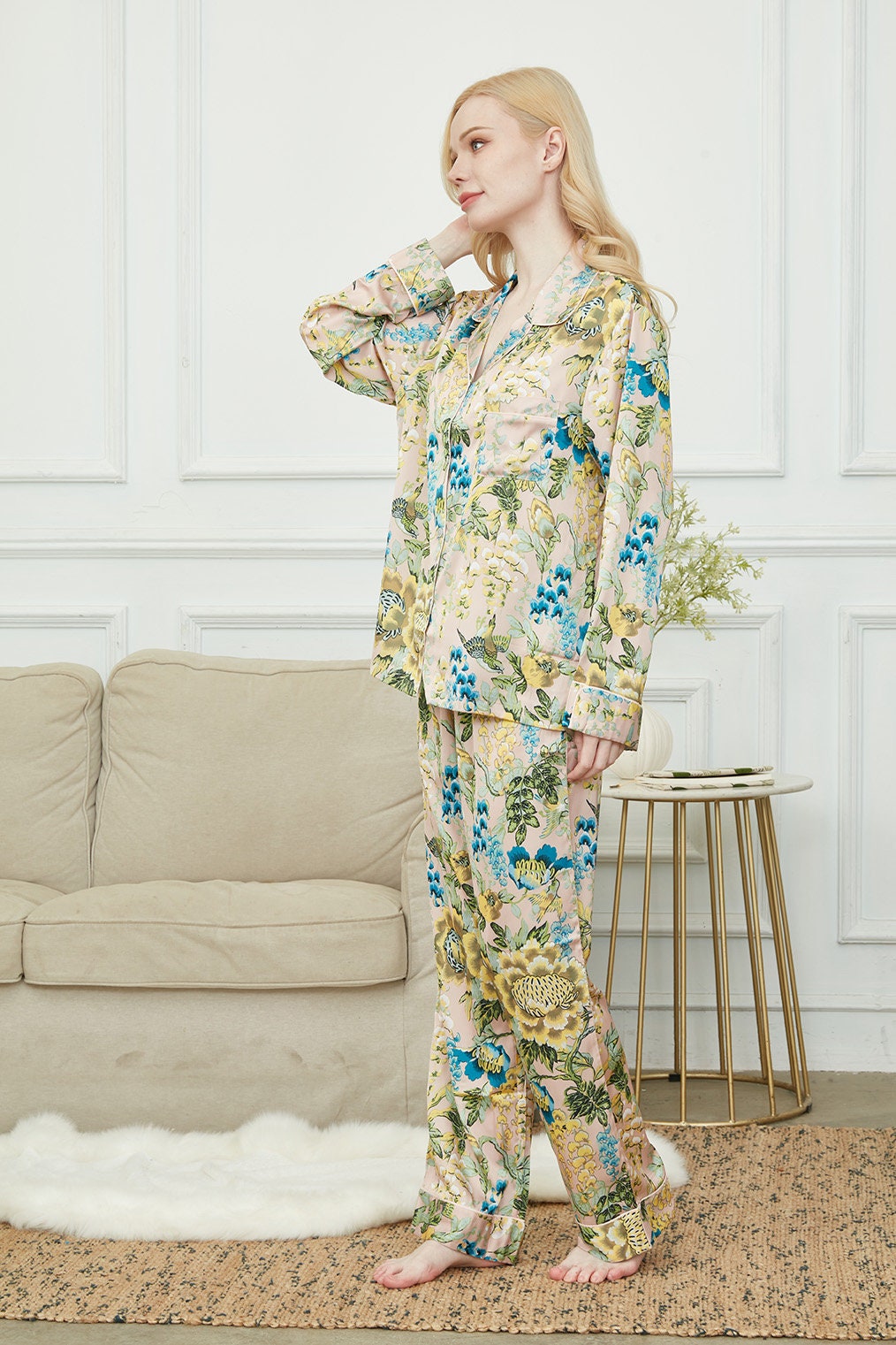 Luxurious Women's Pyjama Set Long Sleeve ,Bride and Bridesmaid Pajama Set, Gift For Her, Secret Garden Print