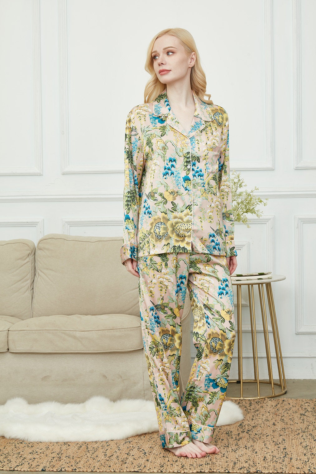 Luxurious Women's Pyjama Set Long Sleeve ,Bride and Bridesmaid Pajama Set, Gift For Her, Secret Garden Print