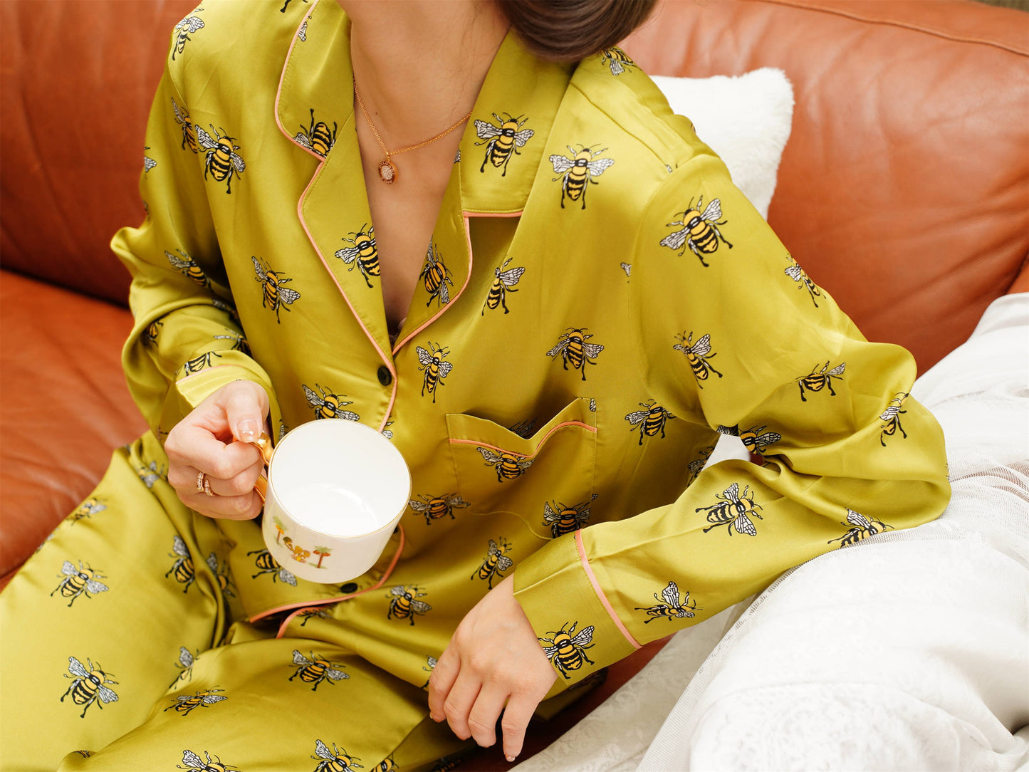 Cute Bee Print Pyjama Set ,Long Sleeves ,Bride and Bridesmaid Pajama , Birthday Gifts For Her?Could Be Wear Outside,