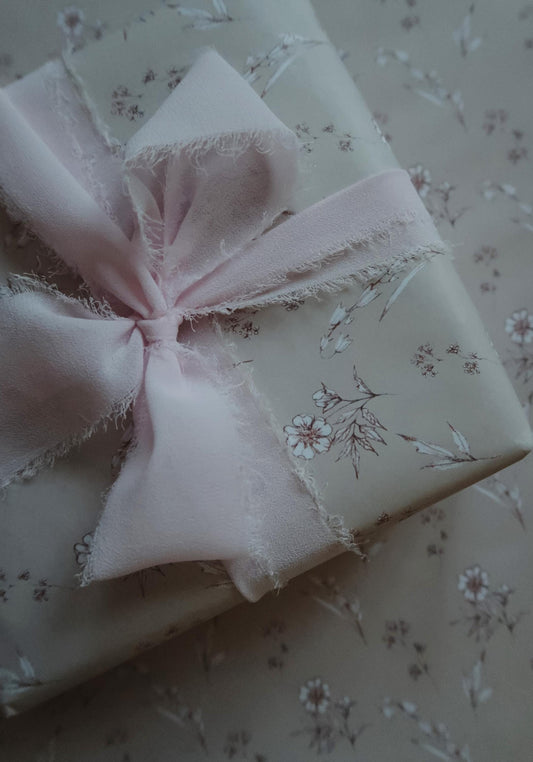 White flowers wrapping paper, Gift Wrap, gift wrapping paper, Gift Warp, Wrapping paper, gift paper, floral wrapping paper, flowers