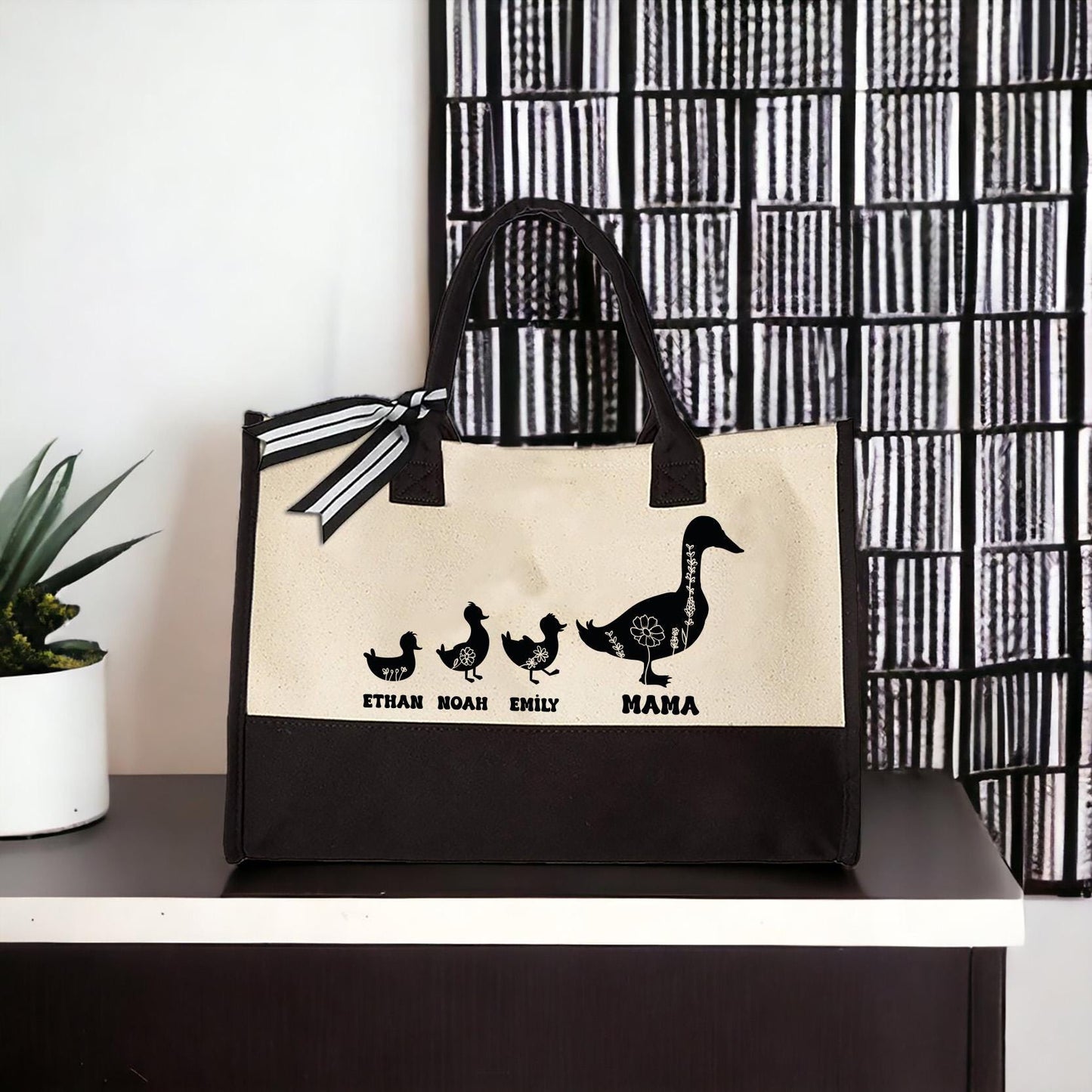 Kids Names Tote Bag, Duck Grandkids Tote, Customized Shoulder Bag, Mother Duck Canvas Tote, Grandma Handbag Gift, Large Tote Bag, Lunch Bag