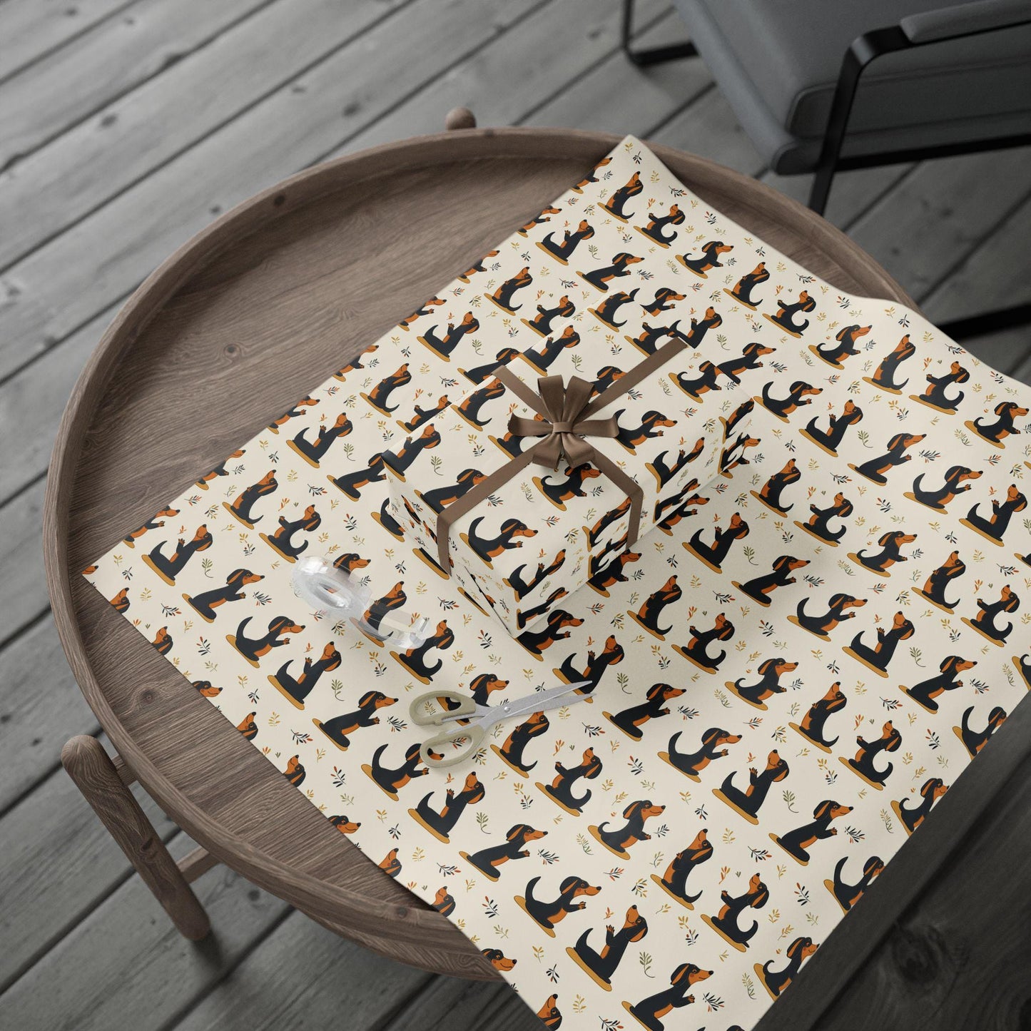 Christmas Dachshund Yoga Wrapping Paper: Funny Dog Mom Gift